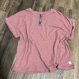 Vuori shirt with cuffed sleeves